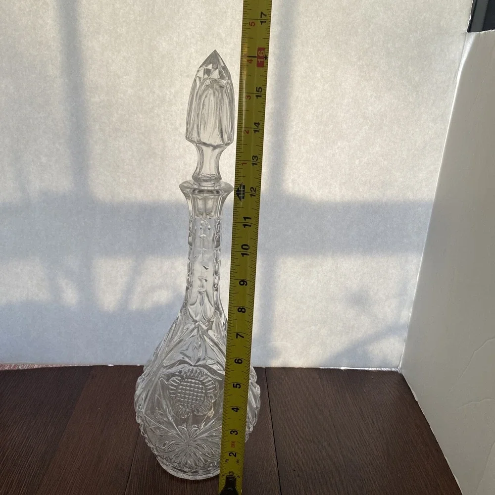 Vintage Crystal Decanter with Stopper Cut Glass Prism‎ 16